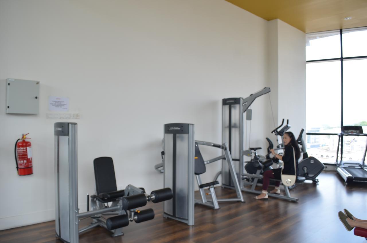 Casa Rv Homestay Mkh Boulevard קאג'אנג מראה חיצוני תמונה